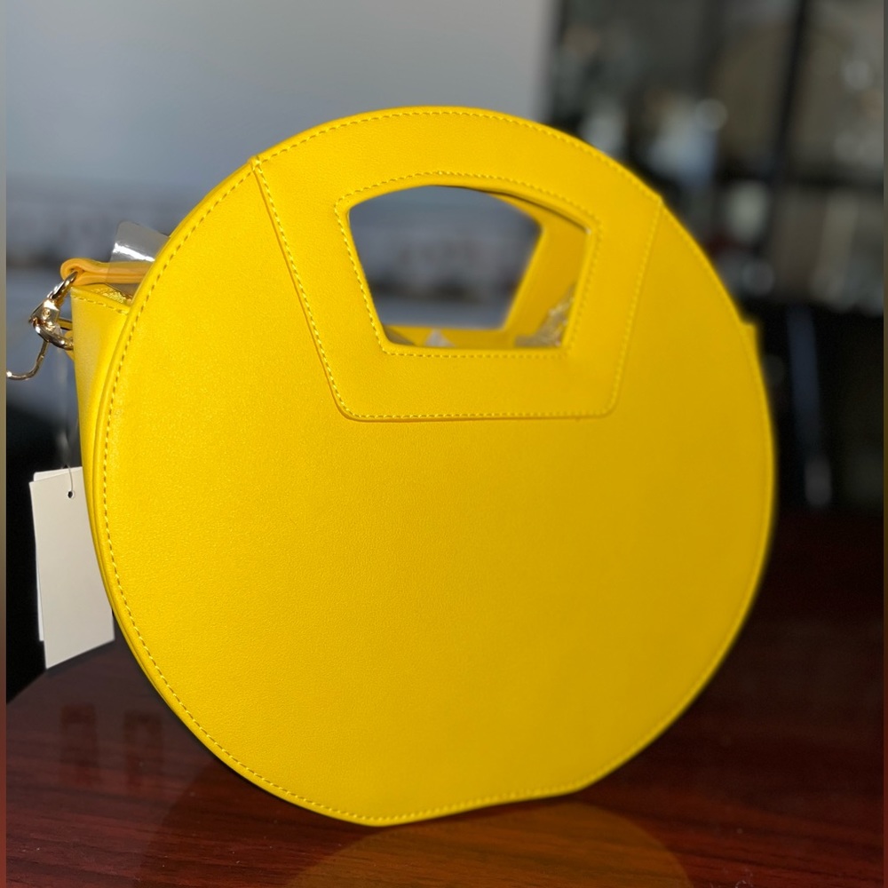 Yellow Circle Purse 💛